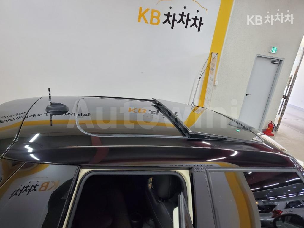 2019 MINI COOPER 5DOORS 1.5 HIGH트림 - 18