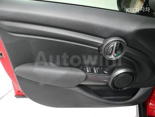 2016 MINI COOPER 5DOORS D 1.5 - 8