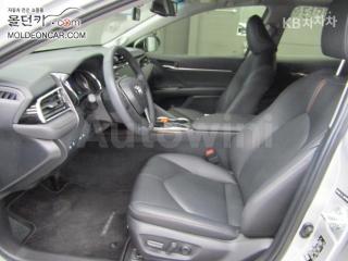 2018 TOYOTA CAMRY 2.5 XLE - 9