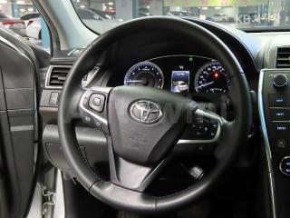 2015 TOYOTA CAMRY 2.5 XLE - 8