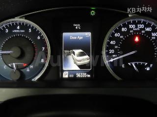 2015 TOYOTA CAMRY 2.5 XLE - 9