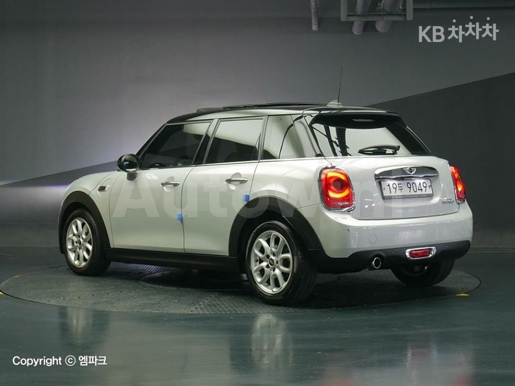 WMWXT3100FT853802 2015 MINI COOPER 5DOORS D 1.5 HIGH트림-2