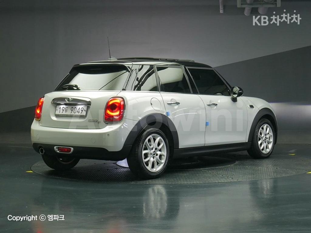 WMWXT3100FT853802 2015 MINI COOPER 5DOORS D 1.5 HIGH트림-3