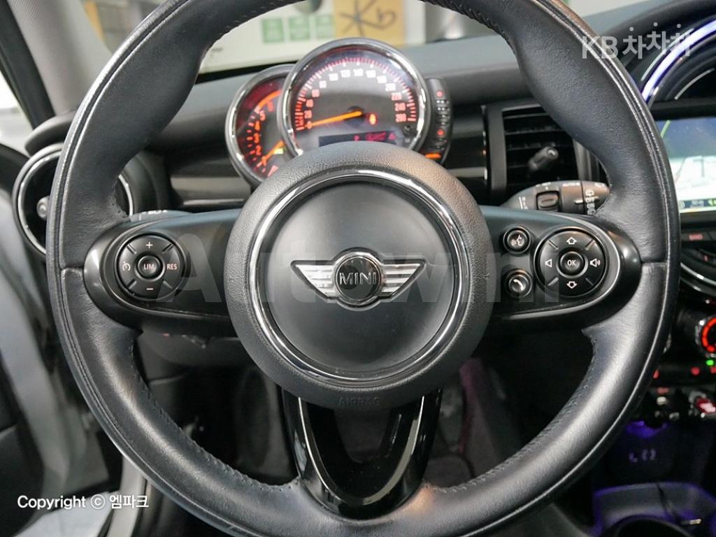 2015 MINI COOPER 5DOORS D 1.5 HIGH트림 - 8