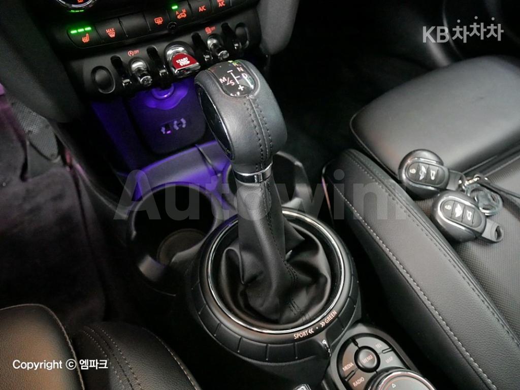 2015 MINI COOPER 5DOORS D 1.5 HIGH트림 - 12