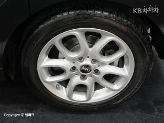 2016 MINI COOPER 5DOORS D 1.5 HIGH트림 - 18
