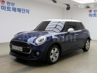 WMWXT3102G2E27006 2016 MINI COOPER 5DOORS D 1.5 미드트림-1