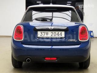 WMWXT3102G2E27006 2016 MINI COOPER 5DOORS D 1.5 미드트림-2