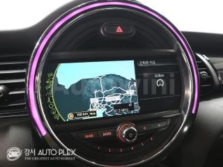 2016 MINI COOPER 5DOORS 1.5 HIGH트림 - 12