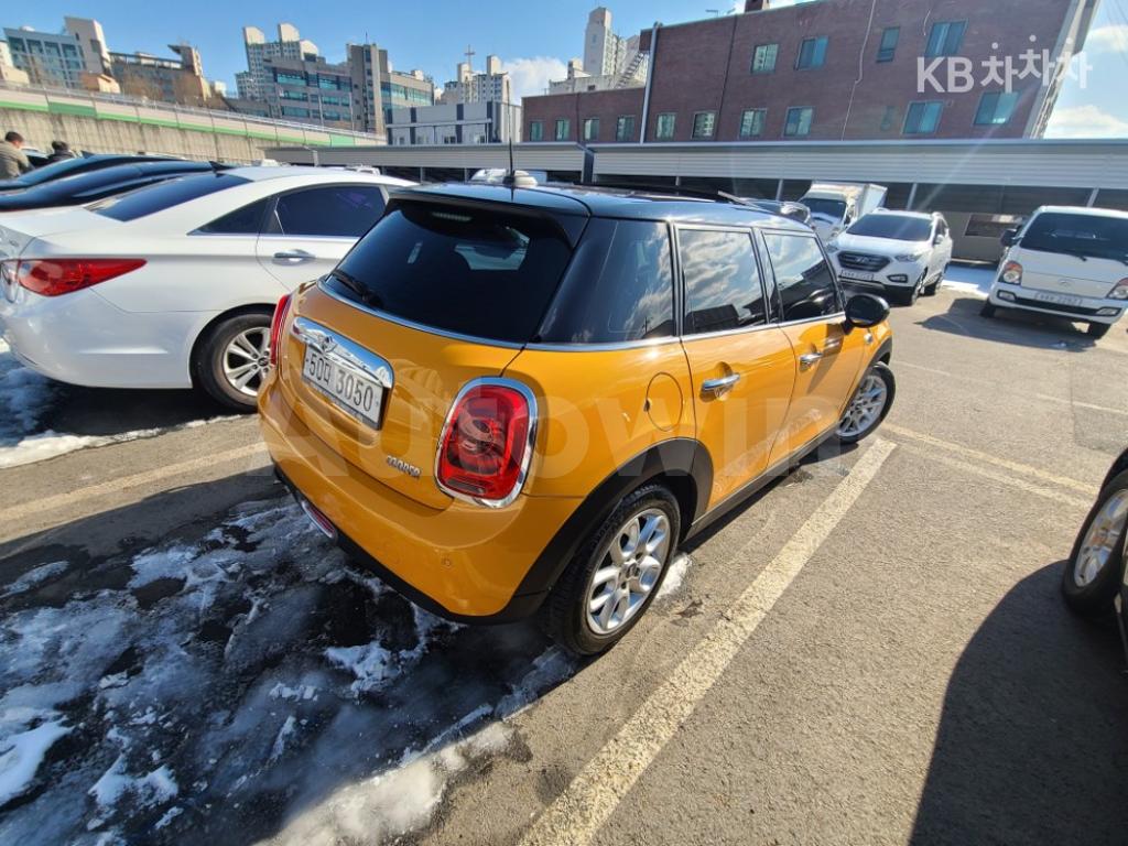 WMWXS510XF2B03217 2015 MINI COOPER 5DOORS 1.5 HIGH트림-3