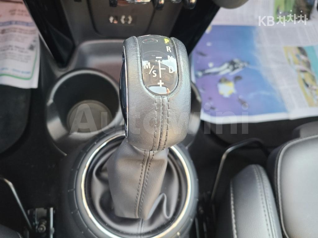 2015 MINI COOPER 5DOORS 1.5 HIGH트림 - 11