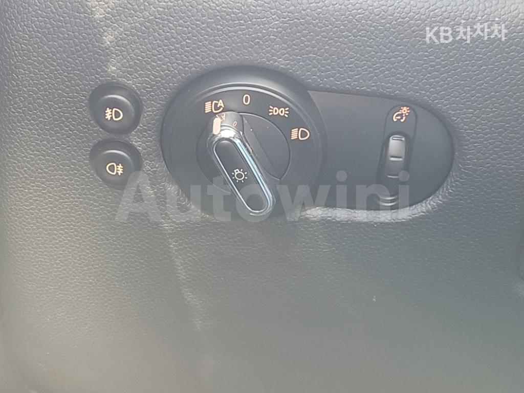 2015 MINI COOPER 5DOORS 1.5 HIGH트림 - 13