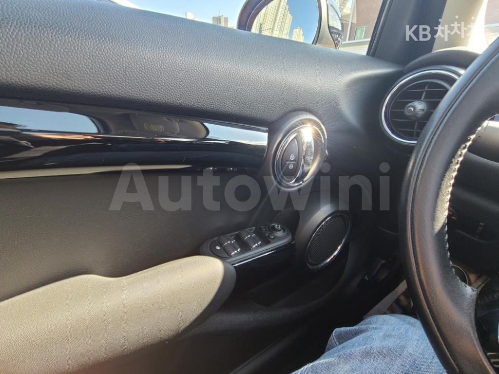 2015 MINI COOPER 5DOORS 1.5 HIGH트림 - 14