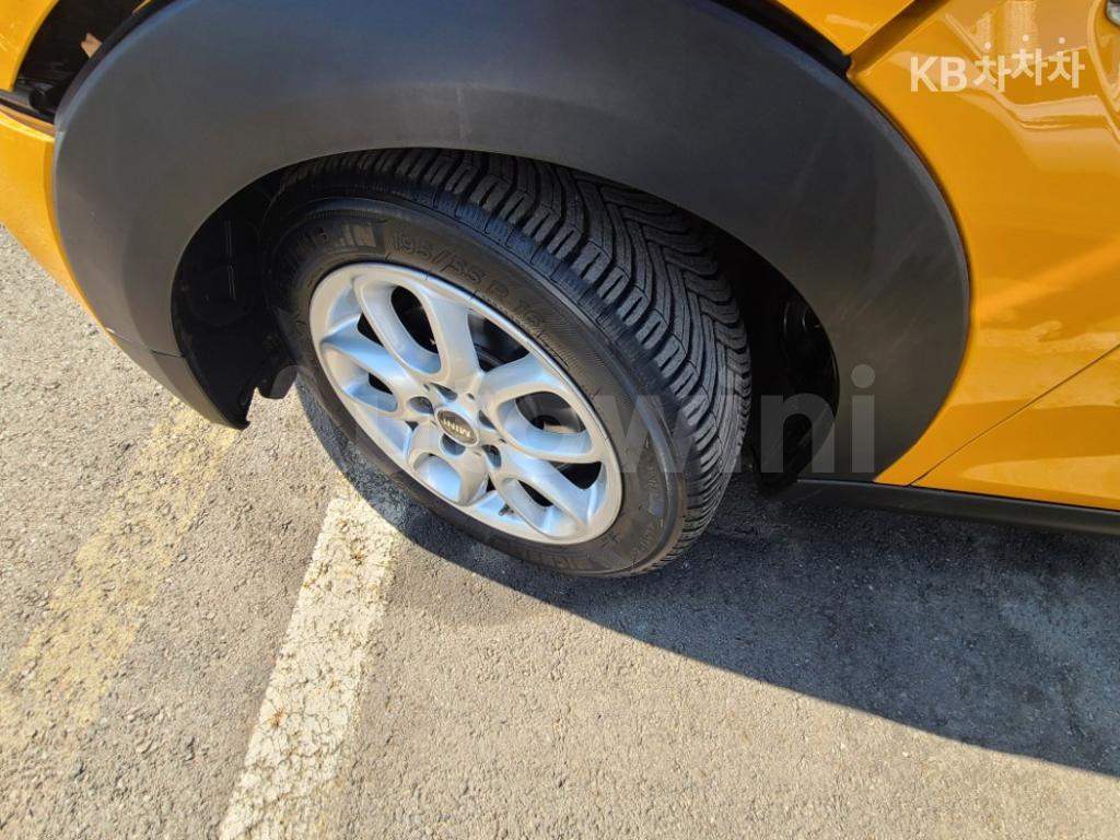2015 MINI COOPER 5DOORS 1.5 HIGH트림 - 19