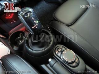 2019 MINI COOPER 5DOORS D 1.5 HIGH트림 - 11