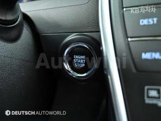 2017 TOYOTA CAMRY 2.5 XLE - 19