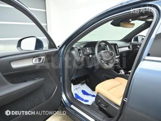 2021 VOLVO XC 40 B4 AWD INSCRIPTION - 11