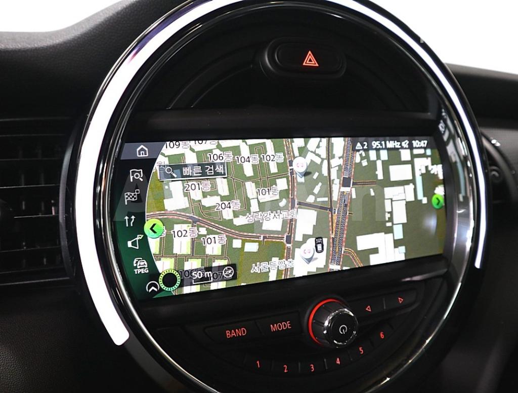 2021 MINI COOPER 3DOORS 1.5 HIGH트림 - 11