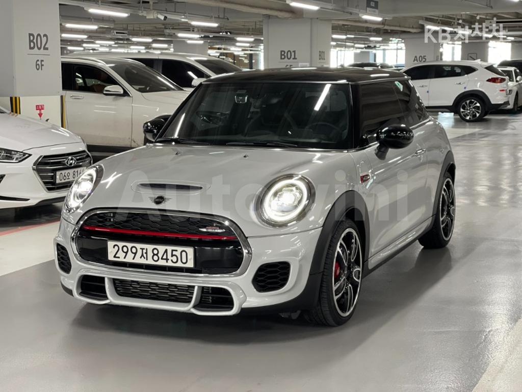 WMWXY9107M2N89582 2021 MINI COOPER 3DOORS S 2.0 JCW BASIC-2