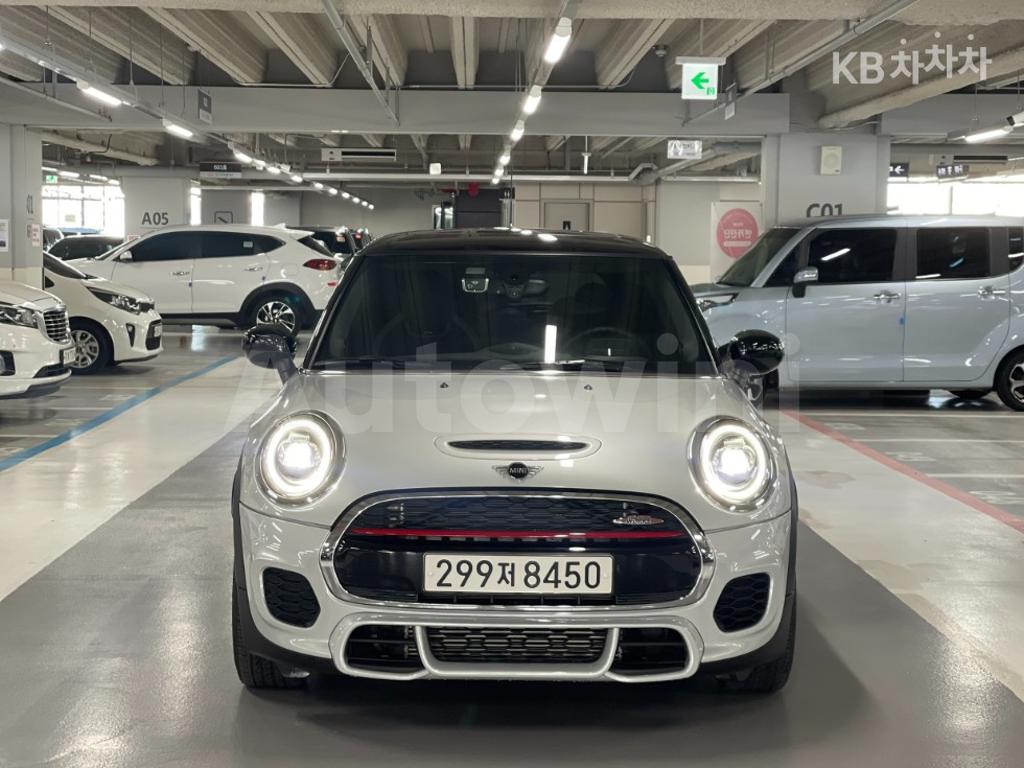 WMWXY9107M2N89582 2021 MINI COOPER 3DOORS S 2.0 JCW BASIC-1