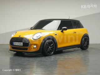 WMWXN310XH2E00972 2017 MINI COOPER 3DOORS 1.5 HIGH트림-1
