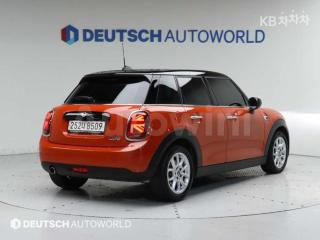 WMWXV7109L2M41252 2020 MINI COOPER 5DOORS 1.5 BASIC-1
