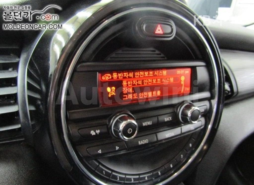 2016 MINI COOPER 5DOORS 1.5 BASIC - 11