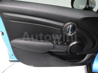 2019 MINI COOPER 5DOORS D 1.5 - 8
