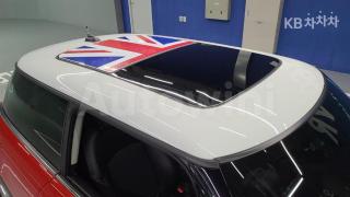 WMWXN3103J2E01984 2018 MINI COOPER 3DOORS D 1.5 HIGH트림-4