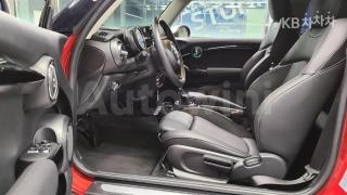 2018 MINI COOPER 3DOORS D 1.5 HIGH트림 - 11
