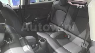2018 MINI COOPER 3DOORS D 1.5 HIGH트림 - 12