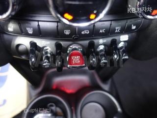 2018 MINI COOPER 5DOORS D 1.5 HIGH트림 - 11