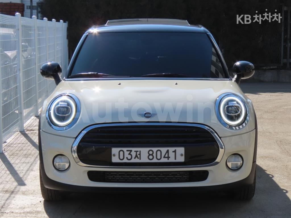 WMWXV3107KTF00075 2019 MINI COOPER 5DOORS D 1.5-0