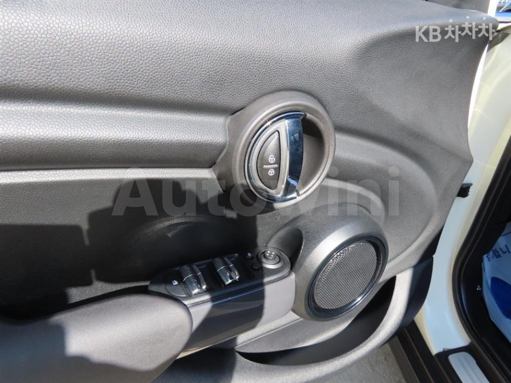 2019 MINI COOPER 5DOORS D 1.5 - 17