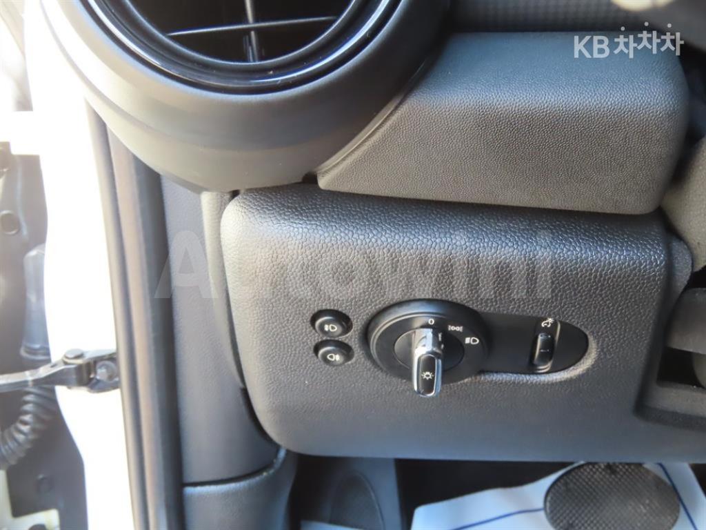 2019 MINI COOPER 5DOORS D 1.5 - 16