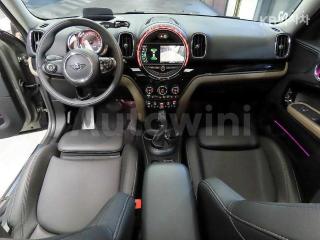 2019 MINI COOPER COUNTRYMAN D ALL4 2.0 HIGH TRIM - 10