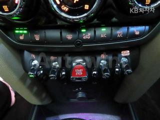2019 MINI COOPER COUNTRYMAN D ALL4 2.0 HIGH TRIM - 14