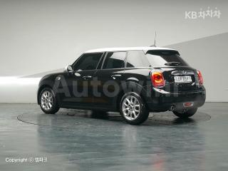 WMWXU1103H2F12715 2017 MINI COOPER 5DOORS 1.5 HIGH트림-2