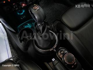 2017 MINI COOPER 5DOORS 1.5 HIGH트림 - 13