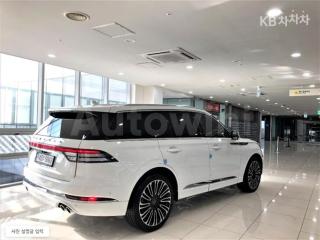 5LM5J9XC6MGL01269 2021 LINCOLN AVIATOR 3.0 V6 BLACK LABEL-4