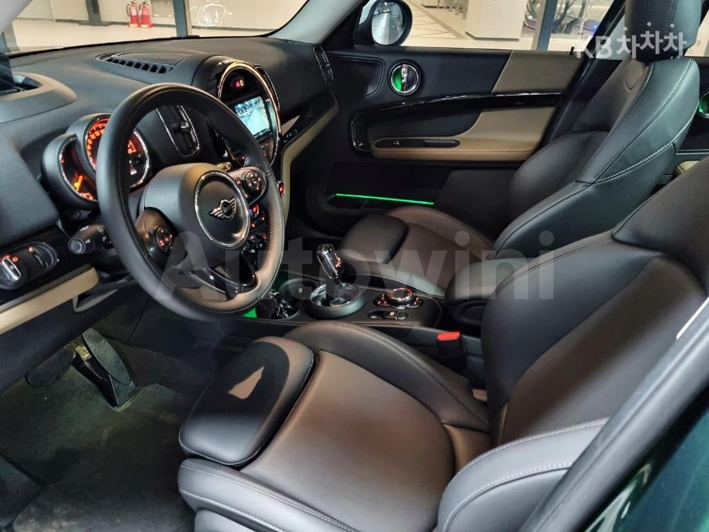 2018 MINI COOPER COUNTRYMAN 2.0 COOPER D ALL4 HIGHTRIM - 9