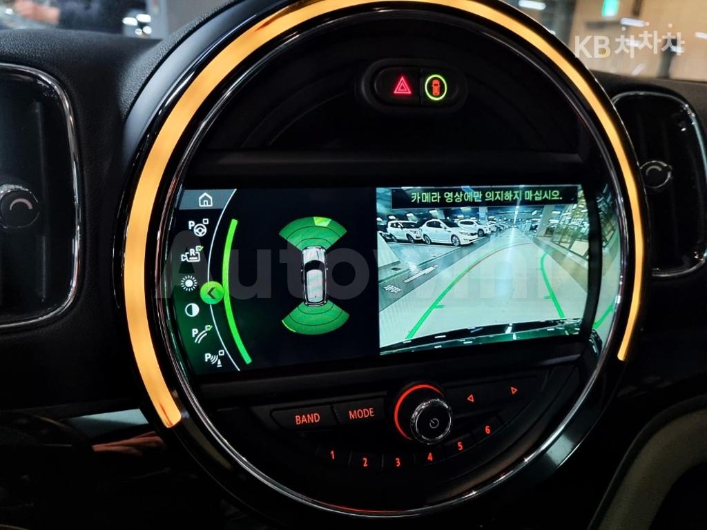 2018 MINI COOPER COUNTRYMAN 2.0 COOPER D ALL4 HIGHTRIM - 11