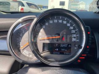 WMWXT3103F2B73479 2015 MINI COOPER 5DOORS D 1.5-5