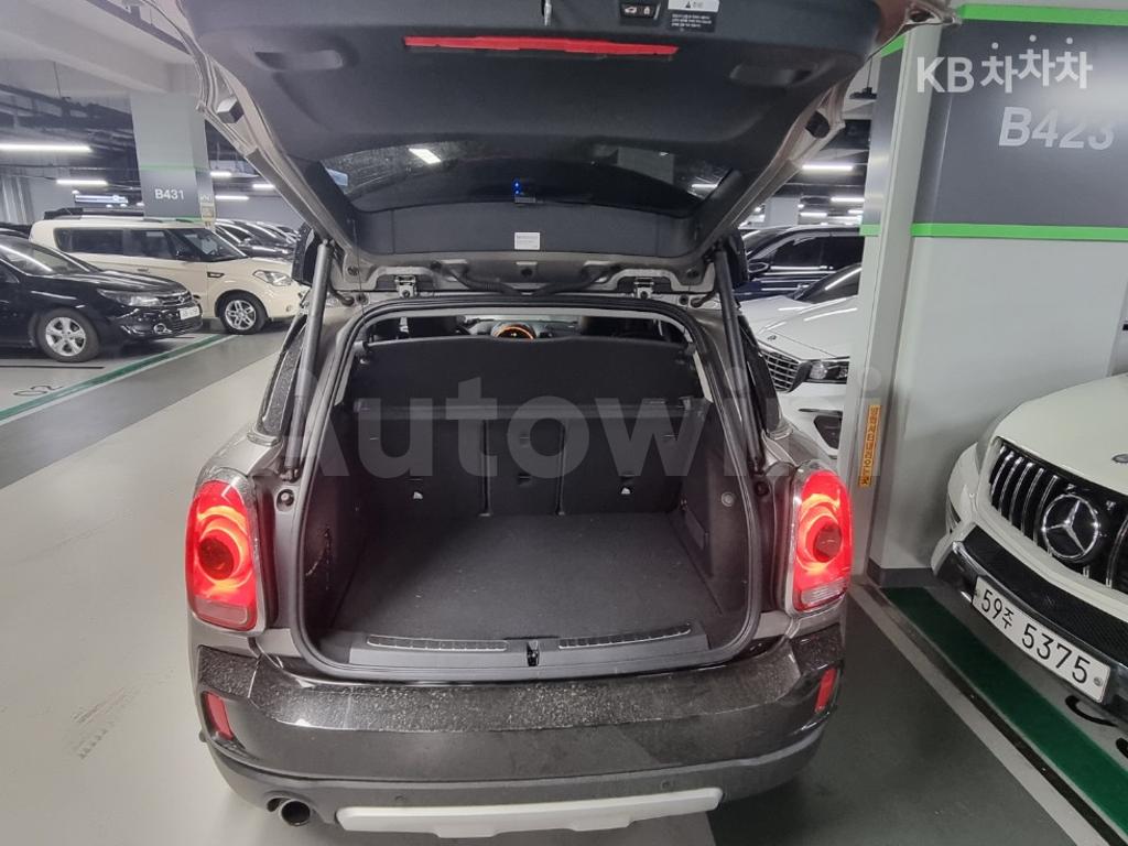 WMWYU9102K3H02087 2019 MINI COOPER COUNTRYMAN 1.5 COOPER HIGHTRIM-4