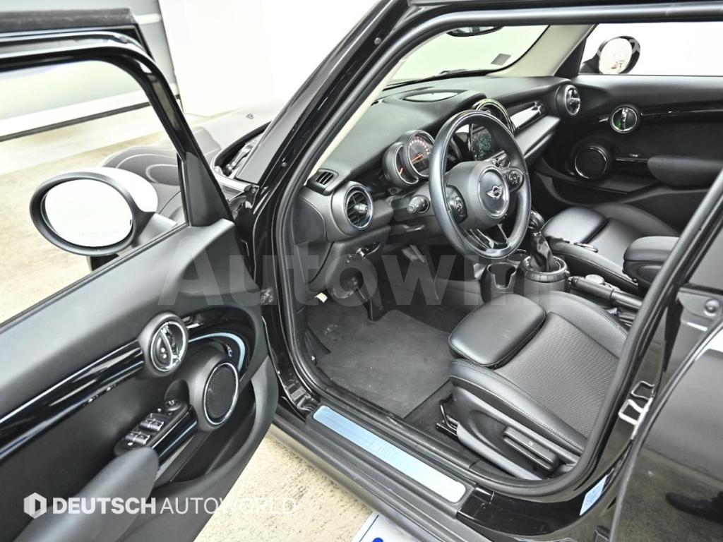 2016 MINI COOPER 5DOORS D 1.5 HIGH트림 - 11