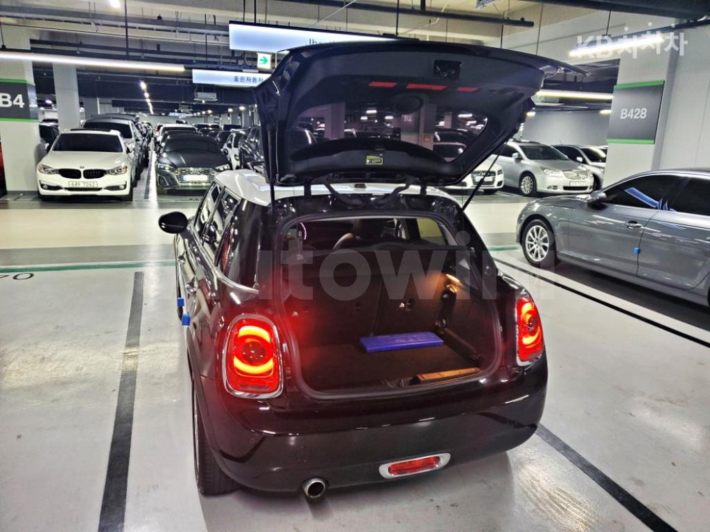 2016 MINI COOPER 5DOORS D 1.5 HIGH트림 - 30