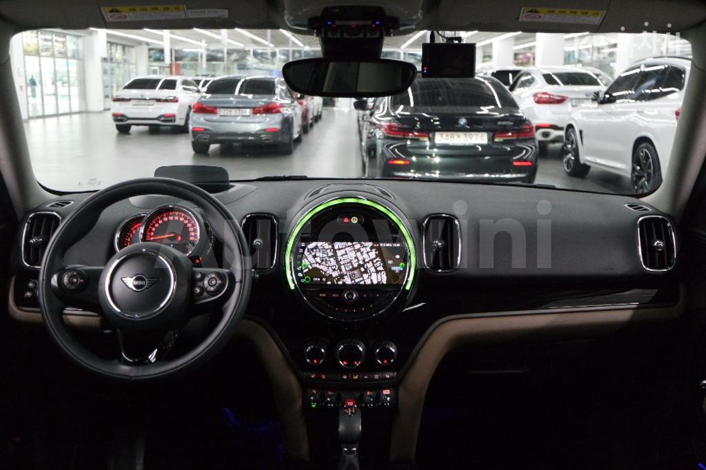 2019 MINI COOPER COUNTRYMAN 1.5 COOPER HIGHTRIM - 8