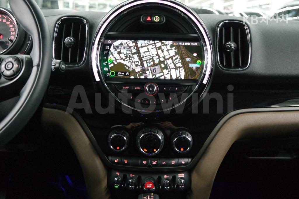 2019 MINI COOPER COUNTRYMAN 1.5 COOPER HIGHTRIM - 18