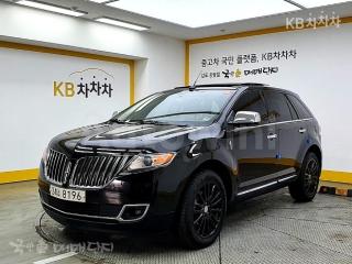 2LMDJ8JK5DBL47180 2013 LINCOLN MKX 3.7 AWD-0