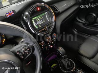 2015 MINI COOPER 3DOORS D 1.5 미드트림 - 9